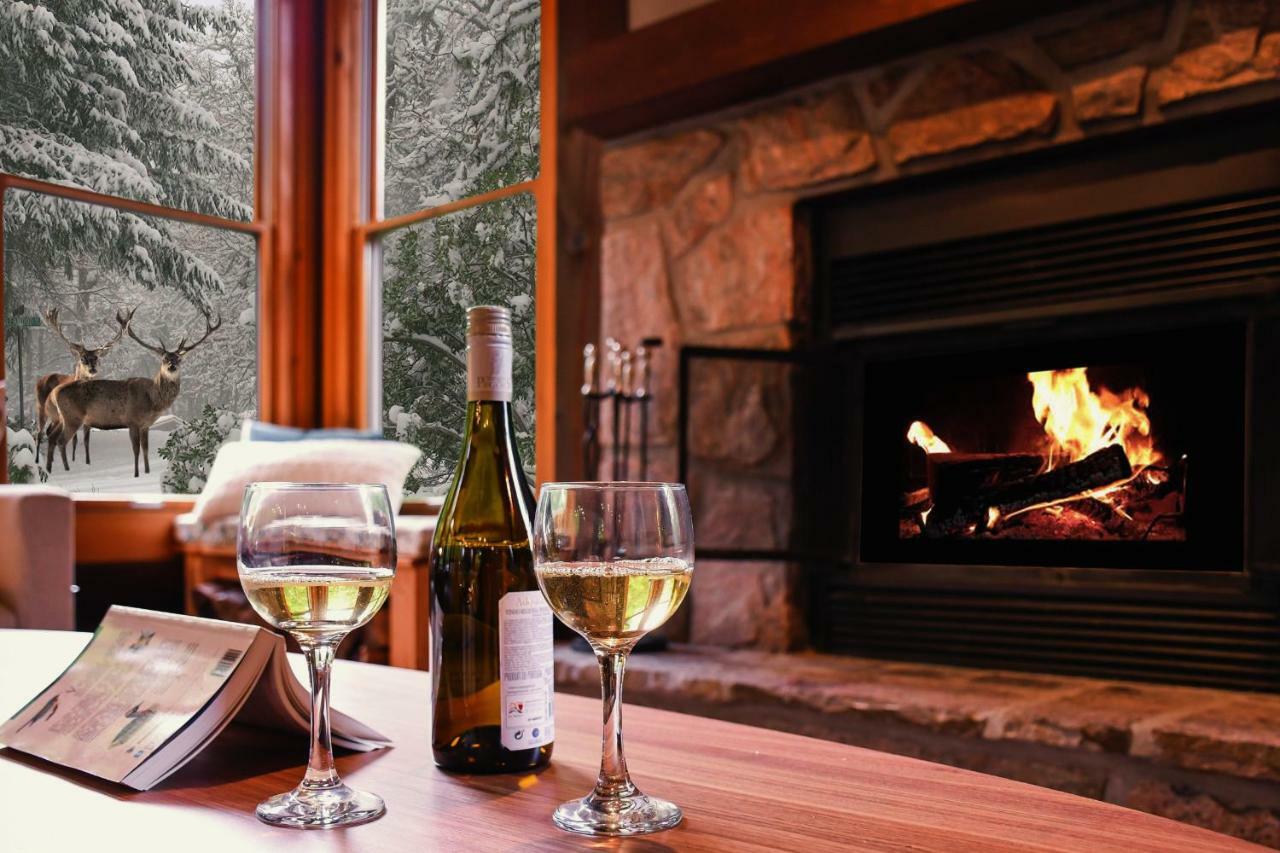 Chic Log Chalet With Hot Tub - Mont-Tremblant North Side By Reserver.Ca Lac-Superieur Esterno foto